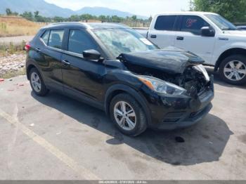  Salvage Nissan Kicks