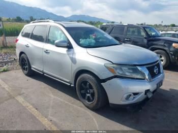  Salvage Nissan Pathfinder