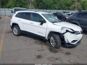  Salvage Jeep Cherokee