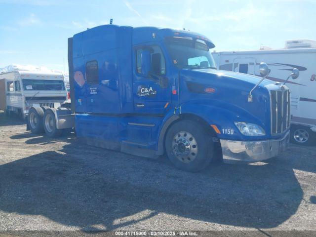  Salvage Peterbilt 579