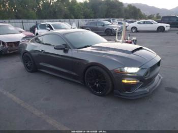  Salvage Ford Mustang