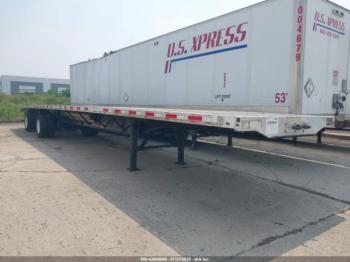  Salvage Transcraft Corp Flatbed Trailer