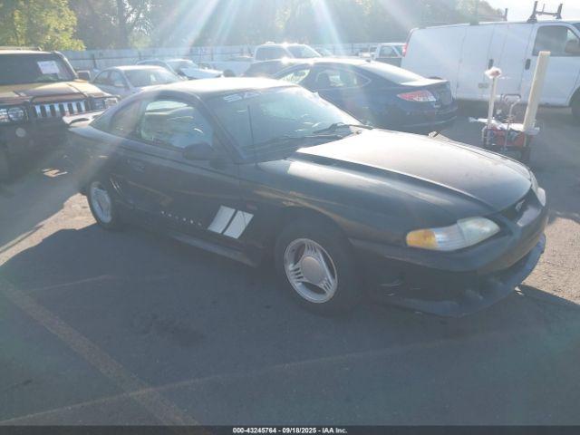  Salvage Ford Mustang