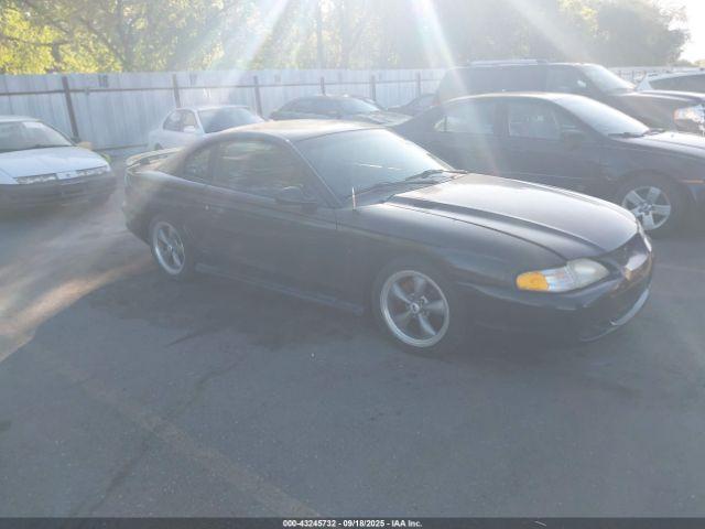  Salvage Ford Mustang