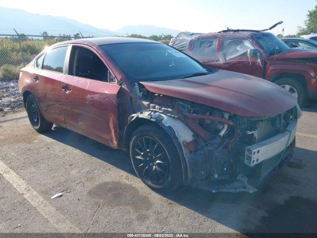  Salvage Nissan Altima