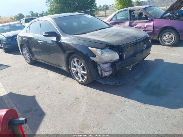  Salvage Nissan Maxima
