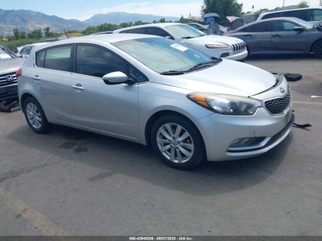  Salvage Kia Forte