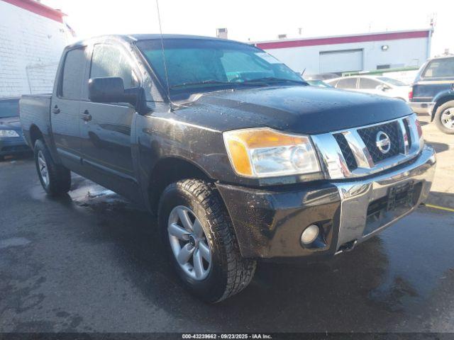  Salvage Nissan Titan