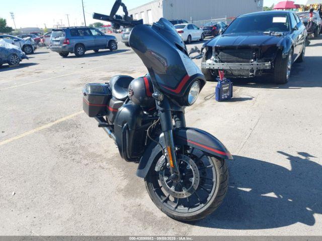  Salvage Harley-Davidson Flhxse