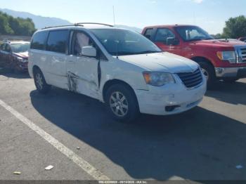  Salvage Chrysler Town & Country