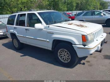  Salvage Jeep Grand Cherokee