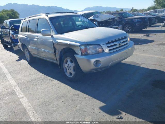  Salvage Toyota Highlander
