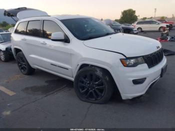  Salvage Jeep Grand Cherokee