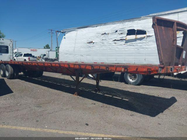  Salvage Trailer Fruehauf