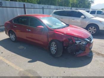  Salvage Nissan Altima