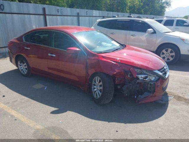  Salvage Nissan Altima