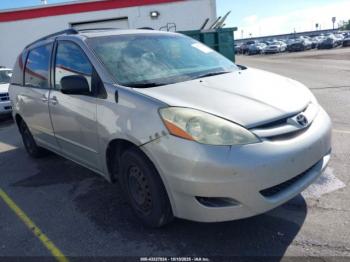  Salvage Toyota Sienna