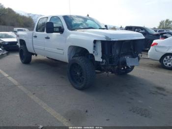  Salvage Chevrolet Silverado 2500