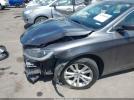 Chrysler 200 Limited Image 10