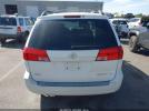 Toyota Sienna Le Image 11
