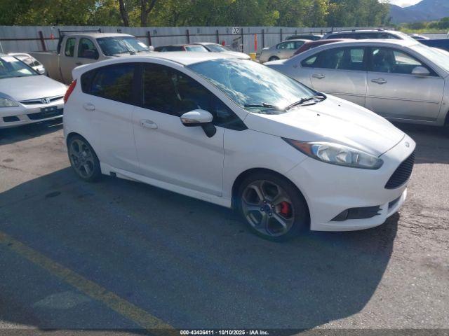  Salvage Ford Fiesta