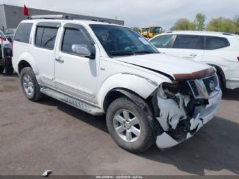  Salvage Nissan Pathfinder