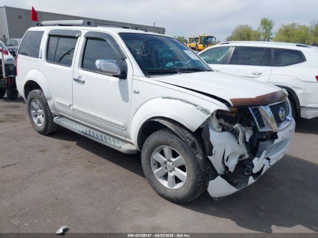  Salvage Nissan Pathfinder