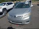 Toyota Camry Le Image 13