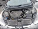 Hyundai VELOSTER Image 10