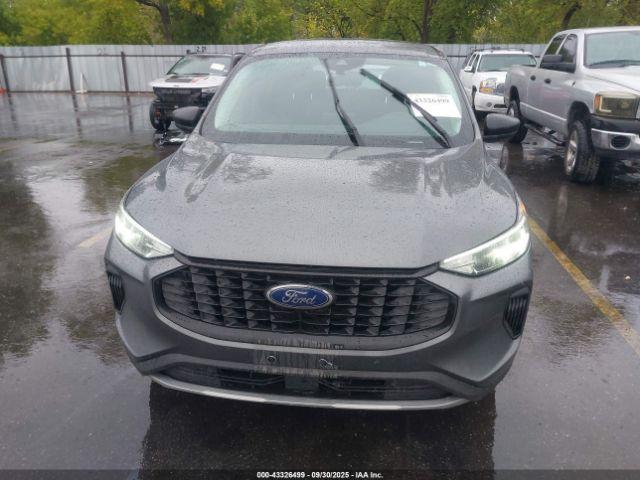 Ford Escape Image 14