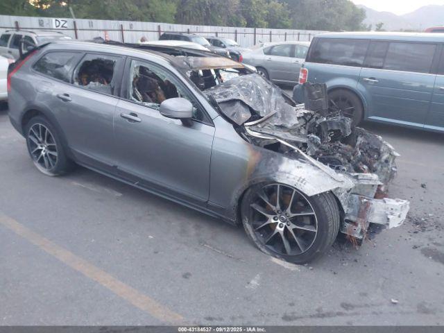 Salvage Volvo V90 Cross Country