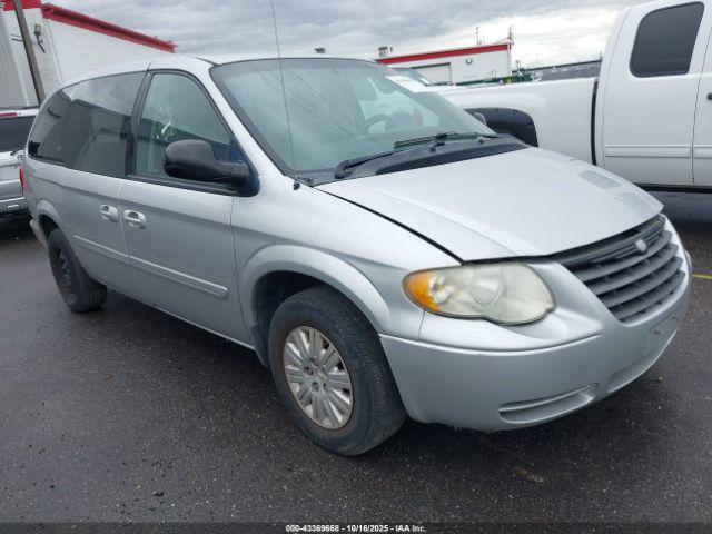  Salvage Chrysler Town & Country