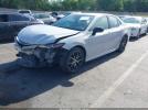 Toyota Camry Se Image 8