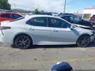 Toyota Camry Se Image 14