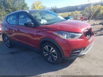  Salvage Nissan Kicks