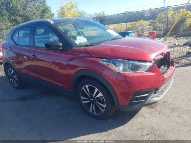  Salvage Nissan Kicks