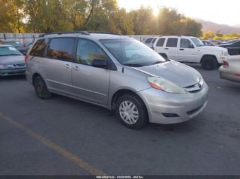  Salvage Toyota Sienna