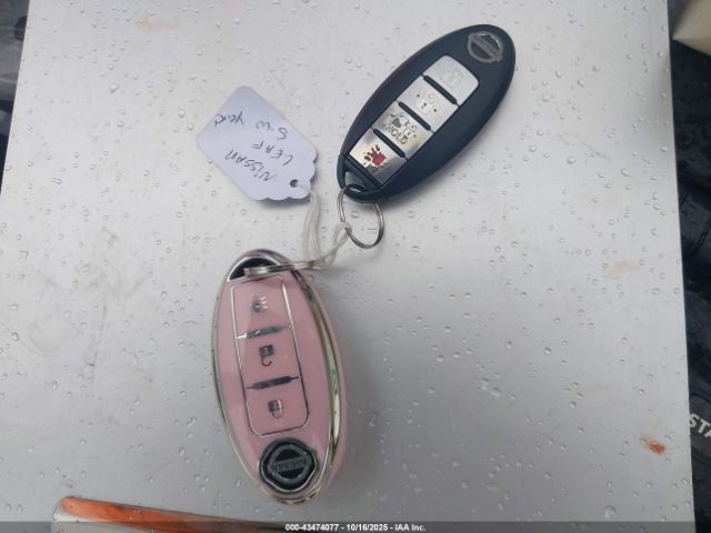 Nissan LEAF S Image 12