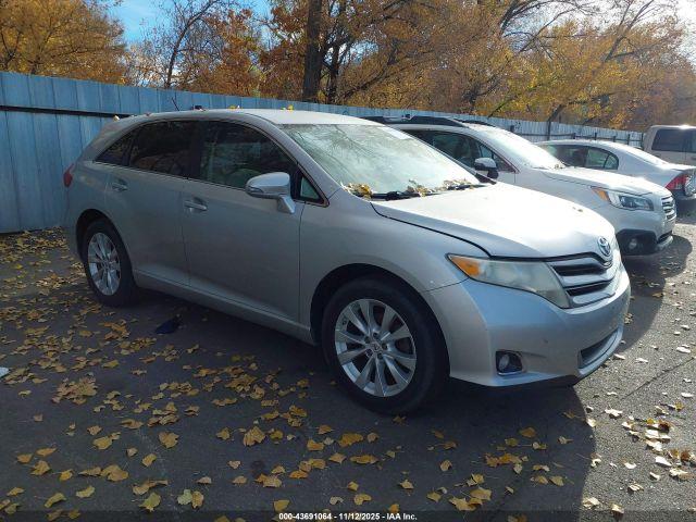  Salvage Toyota Venza