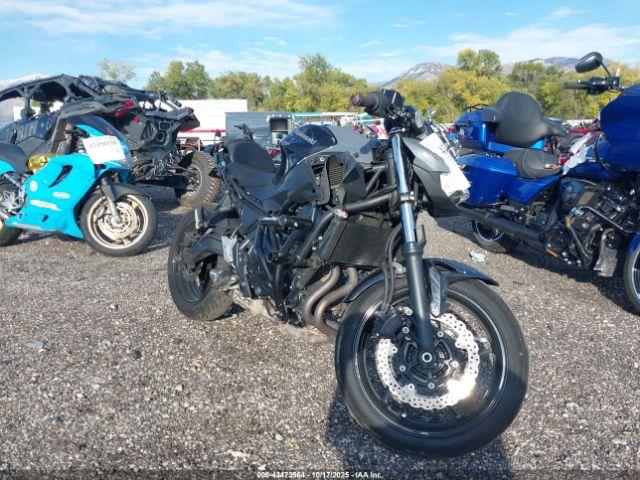  Salvage Kawasaki Er650