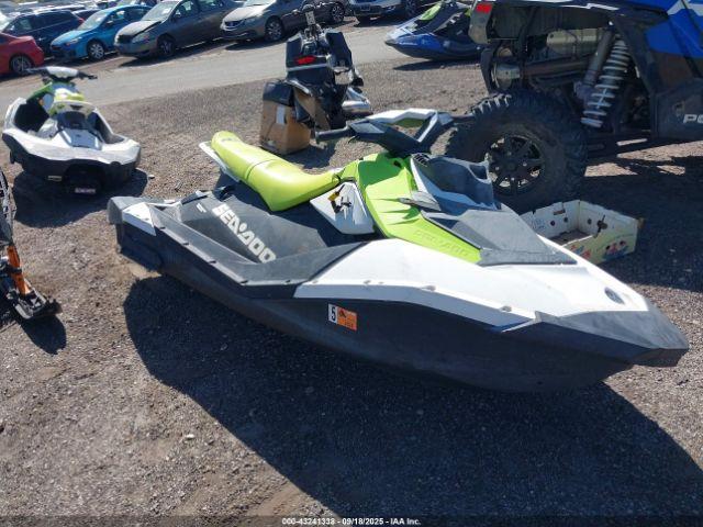  Salvage Sea-Doo Seadoo