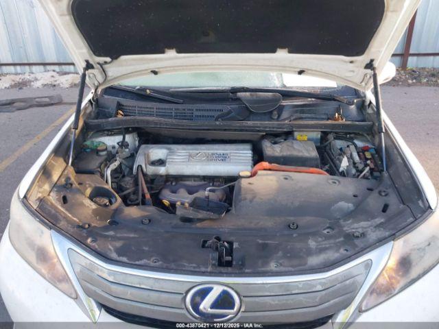 Lexus HS 250h Image 12