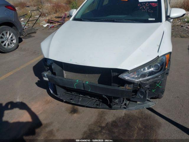 Hyundai ELANTRA Sel Image 7