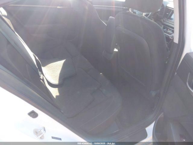 Hyundai ELANTRA Sel Image 6