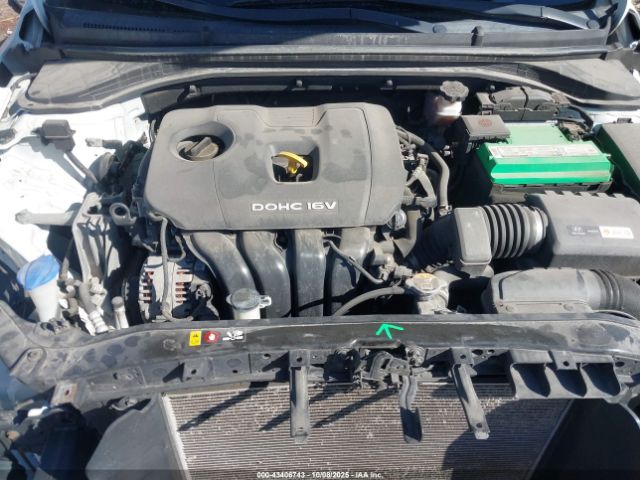 Hyundai ELANTRA Sel Image 8