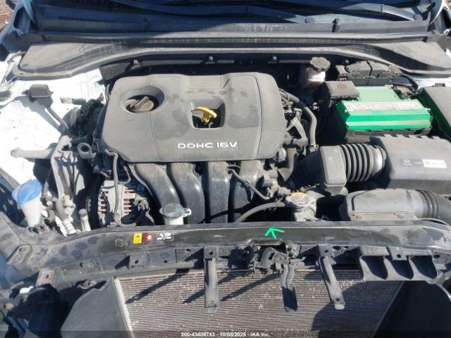 Hyundai ELANTRA Sel Image 8