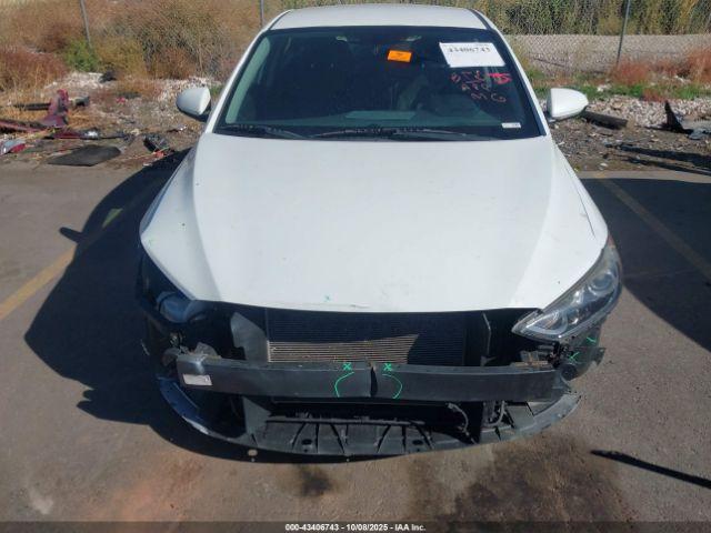 Hyundai ELANTRA Sel Image 10