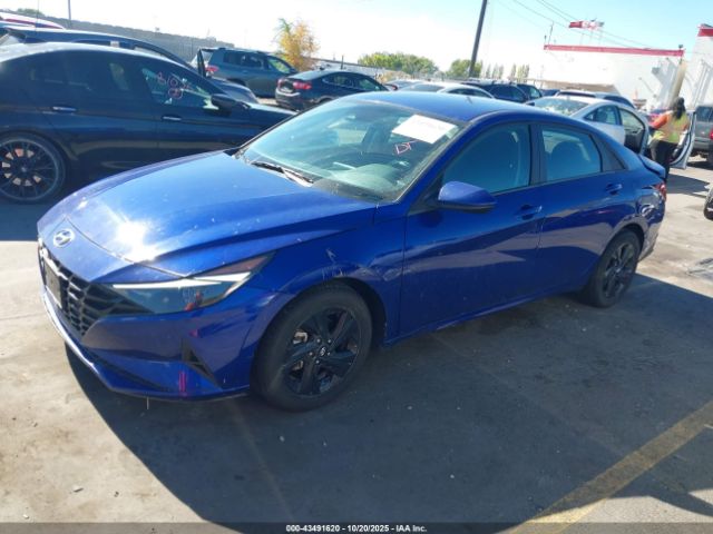 Hyundai ELANTRA Sel Image 2