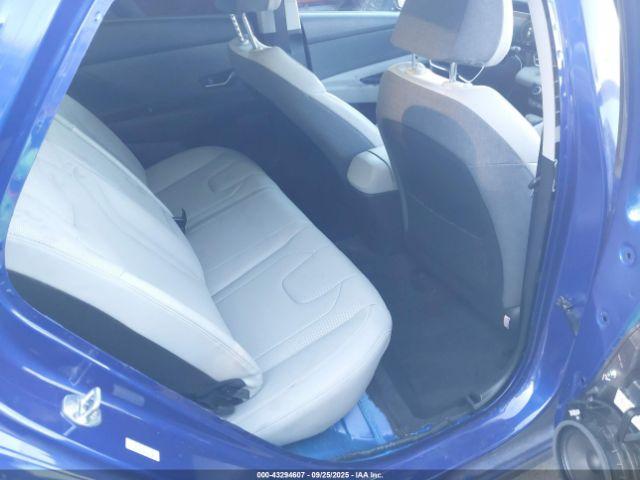 Hyundai ELANTRA Limited Image 9