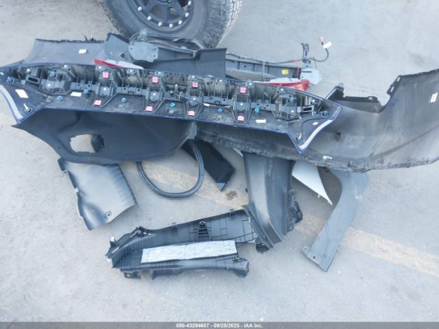 Hyundai ELANTRA Limited Image 12